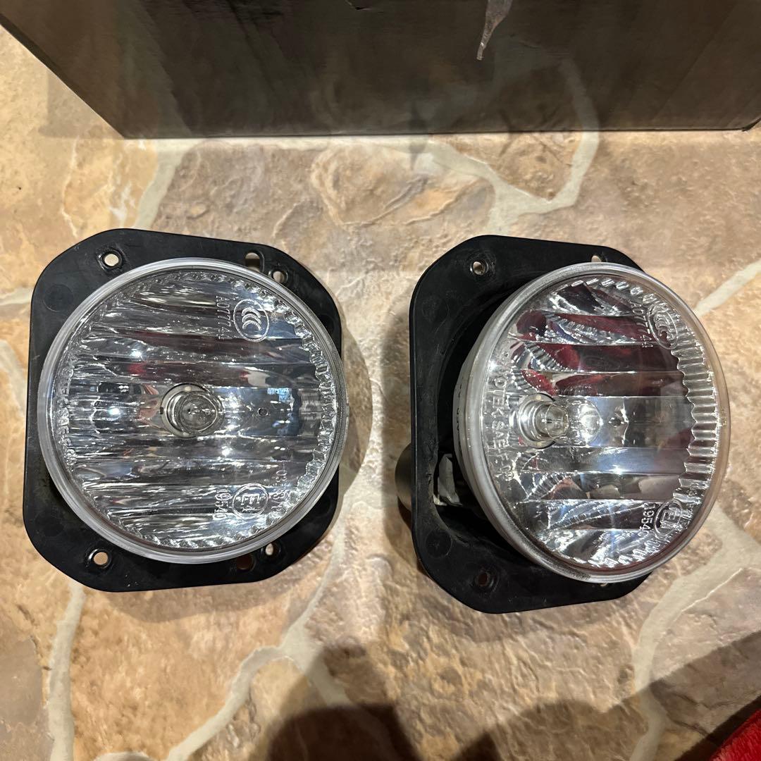Jeep純正 ハロゲン フォグランプ 左右セット ジムニー (ZT)ハロゲンフォグランプ(IPF)(XG用/クリアレンズ)左右