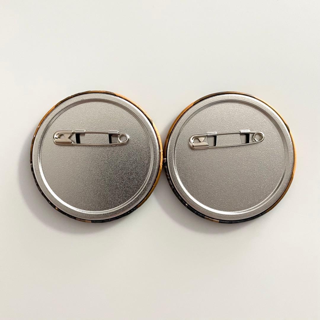 ツイステ】レオナ ブレイジングジュエル ツイステ展 缶バッジ - メルカリ