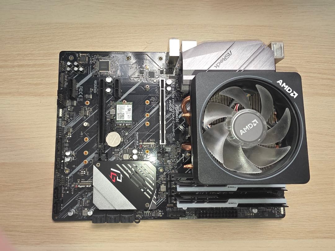 Ryzen3700x,X570phantom gaming,メモリ32gbセット Ryzen 9 7900X+マザー+16GB×2枚メモリのお買得3点セットが入荷、メモリ