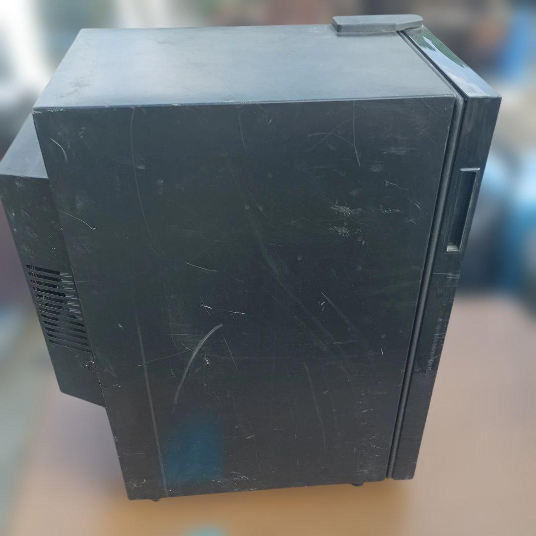 7575）リカーマウンテン 電子式ワインセラー LW-S12