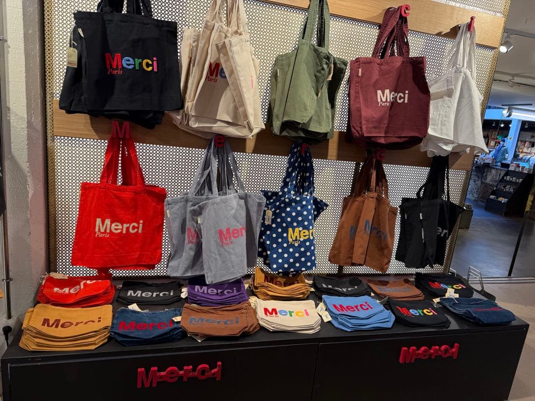 Merci Paris エコバッグ 大 レッド - メルカリ