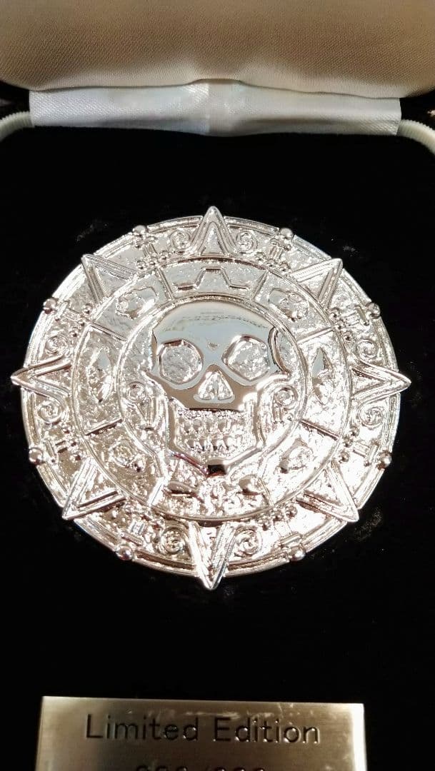 限定品！ パイレーツオブカリビアン 純銀 メダル 900個限定！ - メルカリ