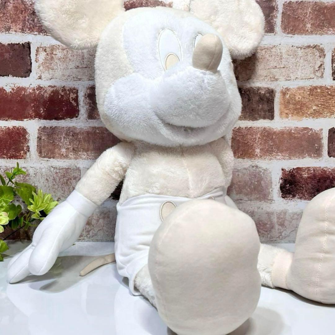 ディズニー】ミッキーマウス100thプラチナホワイト超BIGぬいぐるみ