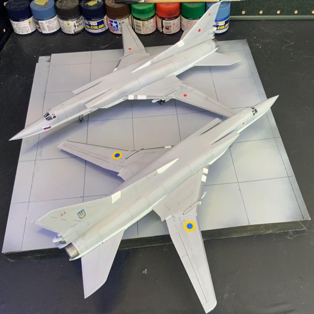 1/144スケールTu22M3中距離爆撃機2機セット Tu-22M3 バックファイアC ミサイル爆撃機 (プラモデル) - ホビーサーチ