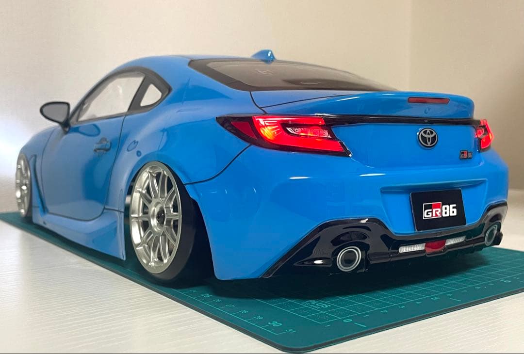 タミヤラジコンボディ GR86 ブライトブルー風 - メルカリ