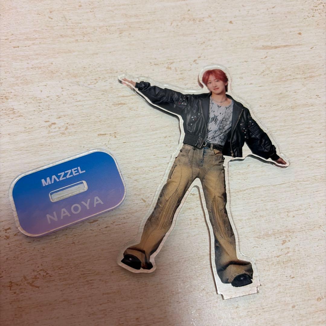 MAZZEL NAOYA アクリルスタンド - メルカリ