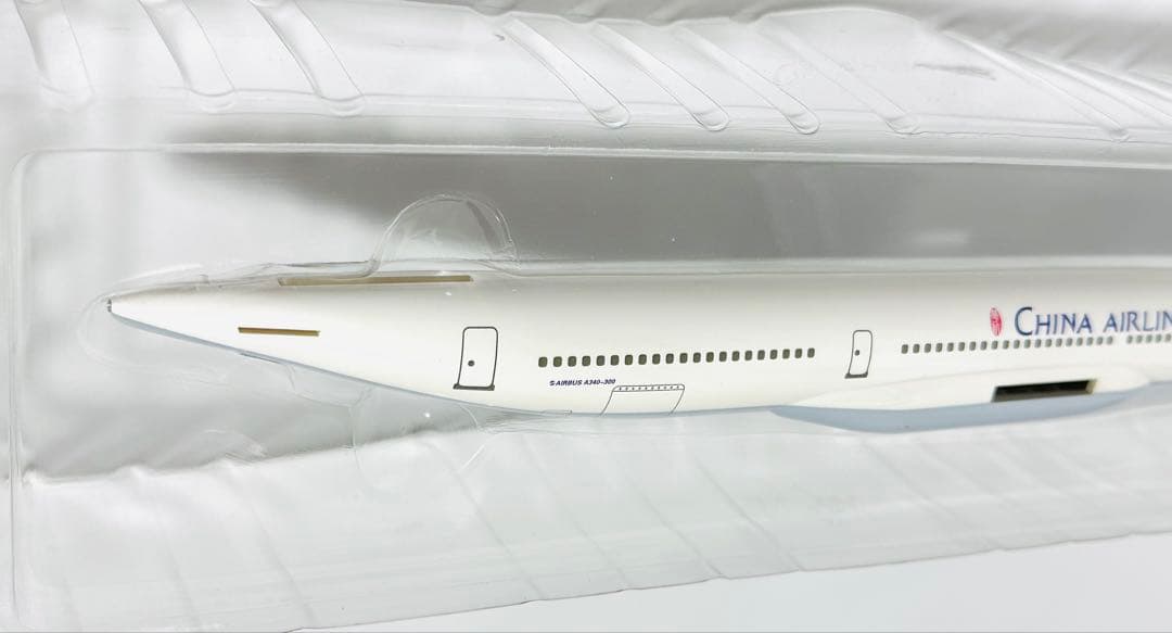hogan 1/200 中華航空 A340-300 - メルカリ