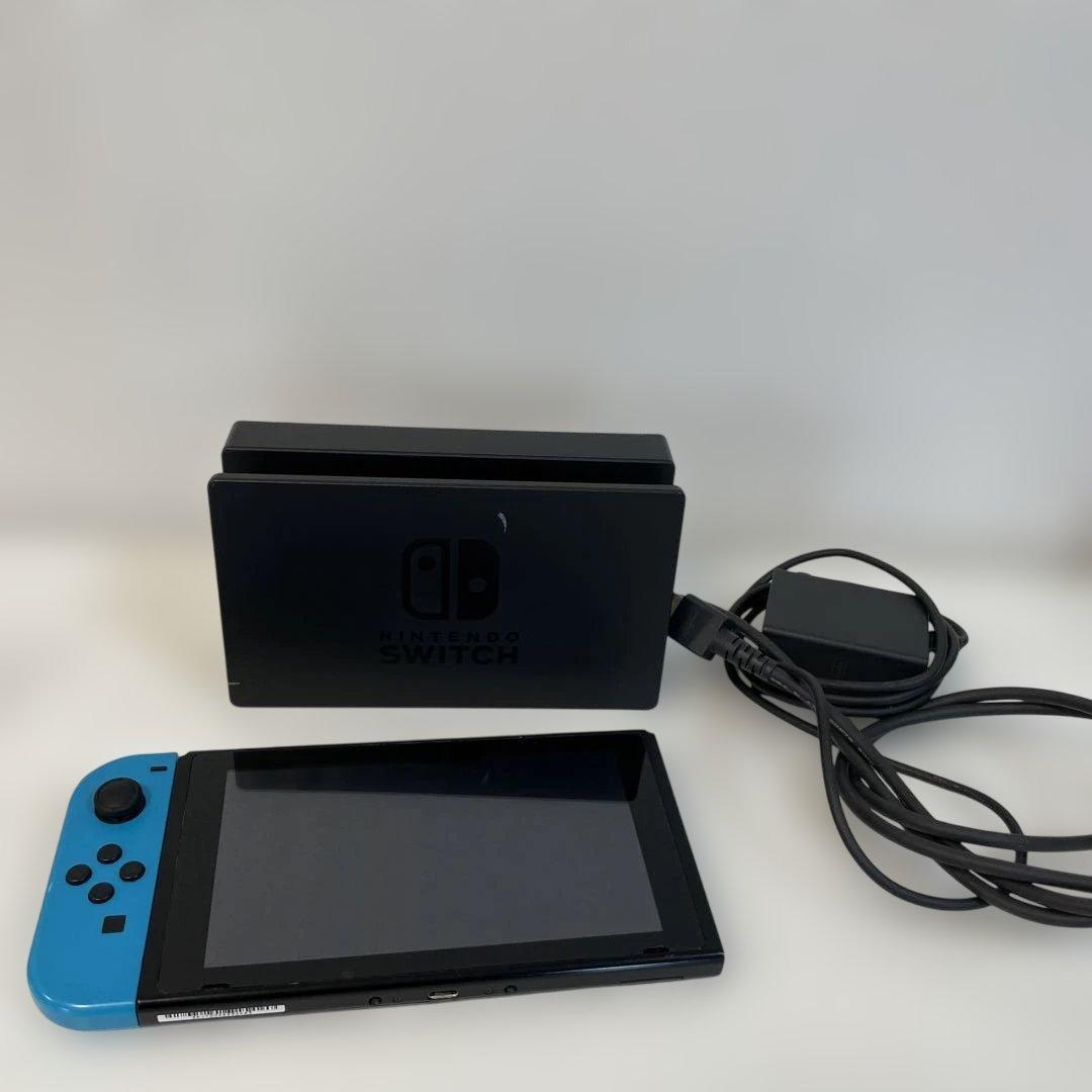【訳あり】Nintendo Switch 青/黒 ドック付き 任天堂（Nintendo） Nintendo Switchドック 完全代替品 ニンテンドー