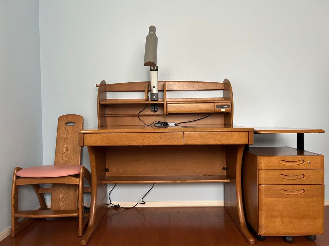 カリモク　学習机セット　4-3 上置き棚 楽天市場】カリモク 学習机セット デスクセット 幅110cm ワゴン固定