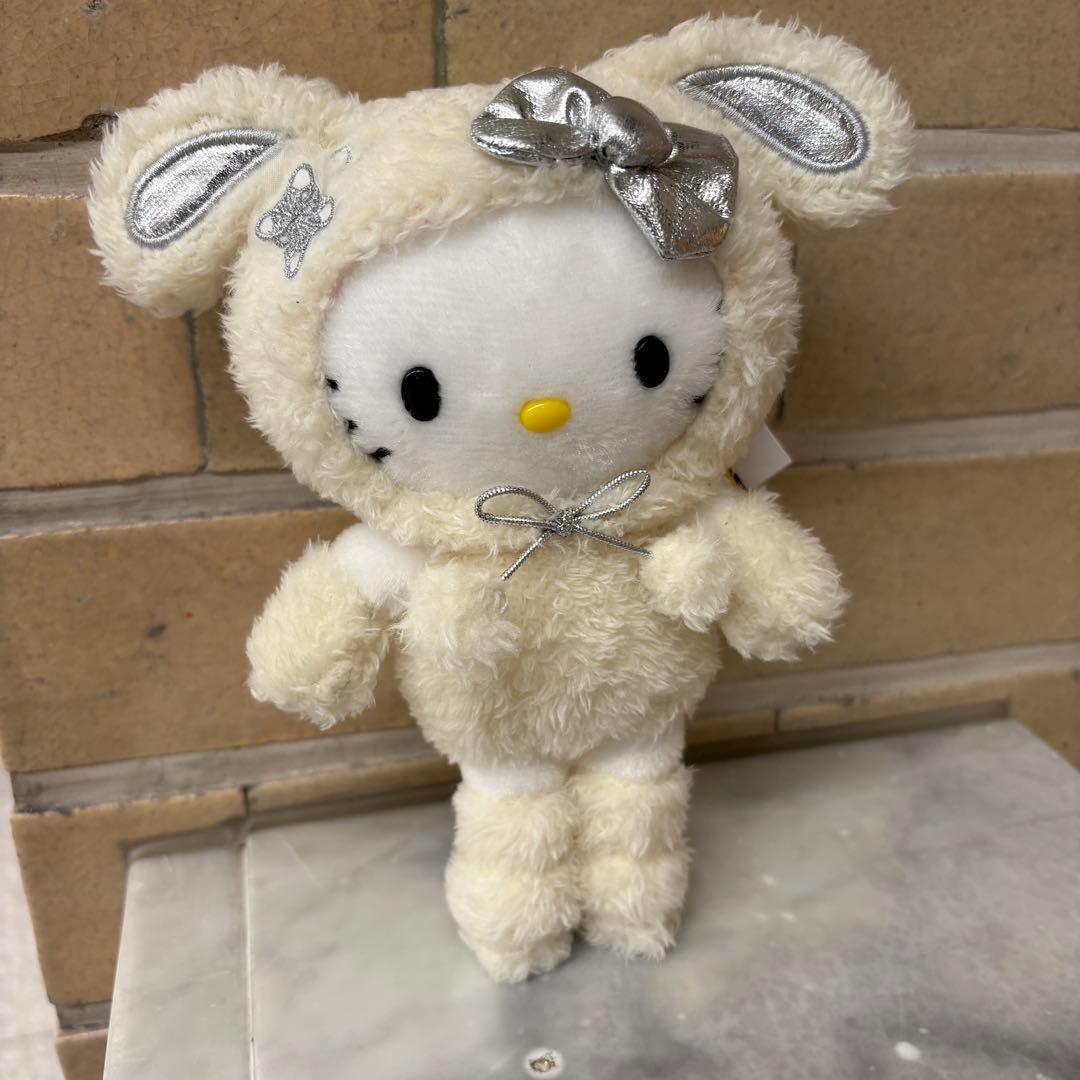 ハローキティ展 限定 雪うさぎ 京都限定 ぬいぐるみ - メルカリ