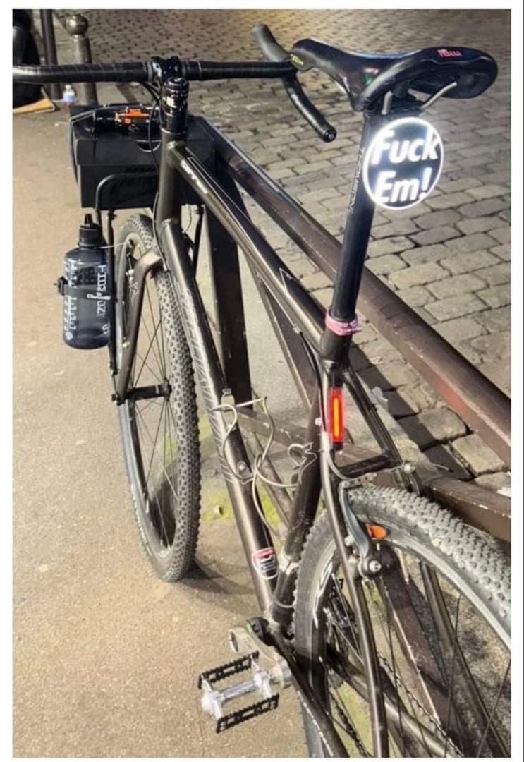 Supreme Blue Lug Reflector Green - メルカリ