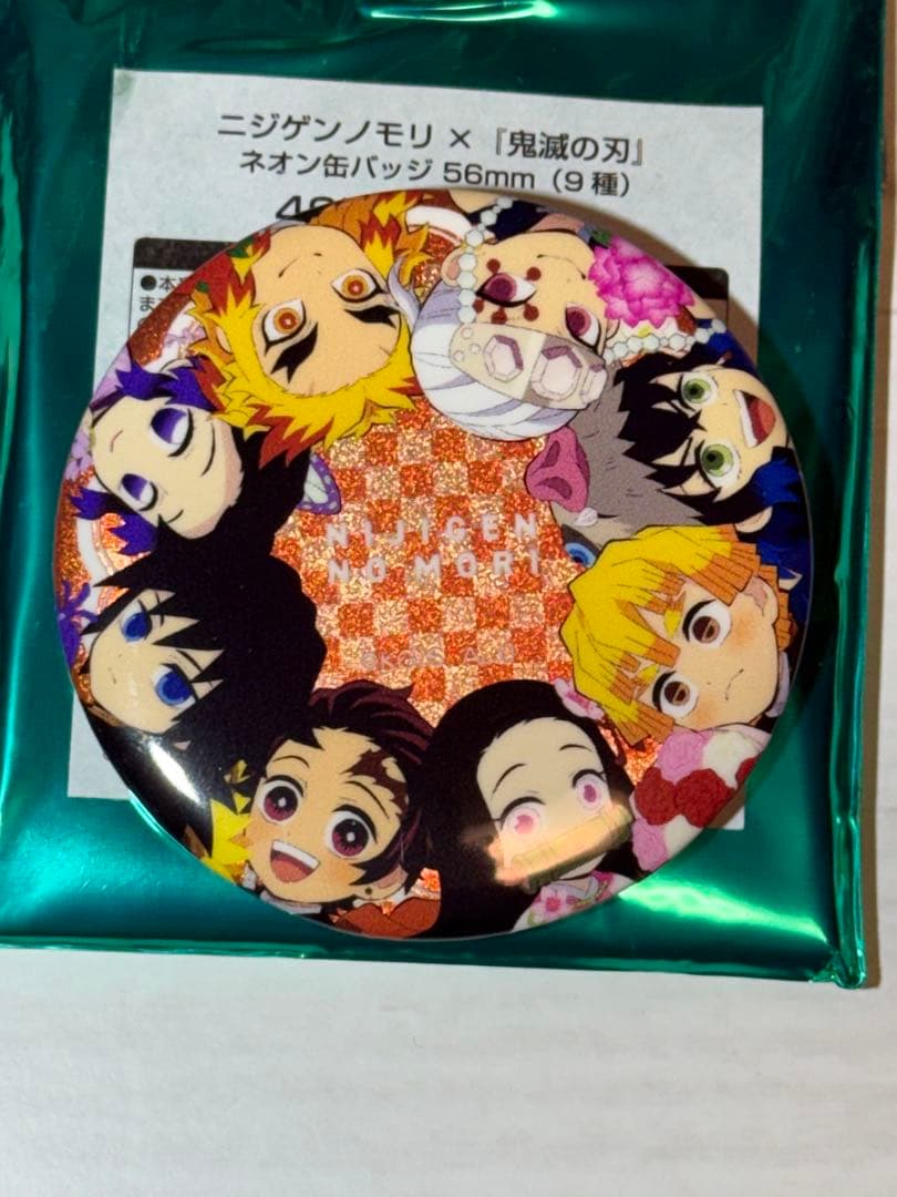 鬼滅の刃 ニジゲンノモリ 煉獄杏寿郎 アクリルスタンド 缶バッジ