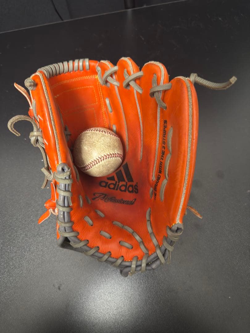 超貴重早い者勝ちアディダス硬式投手用グローブ斉藤和巳モデル