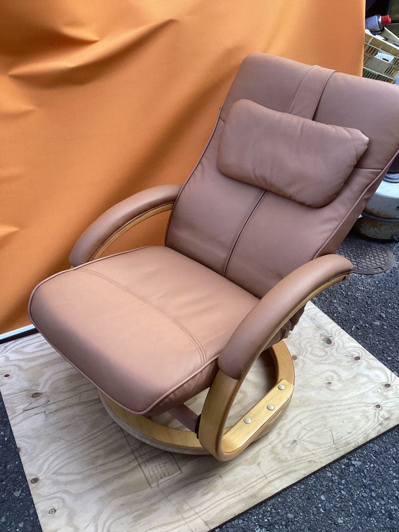 輸入品 高級 革張りリクライニングチェア 360°回転式 中古美品 ベーシック回転式リクライニングチェア | 360°快適、マルチポジション