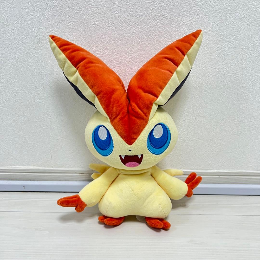 ビクティニ 等身大ぬいぐるみ ポケモンセンター - メルカリ