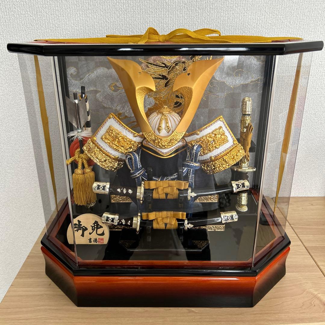 五月人形　兜 五月人形 兜 / 多ヶ谷一光 / NEO STANDARD（WHITE） – 人形の鯉徳