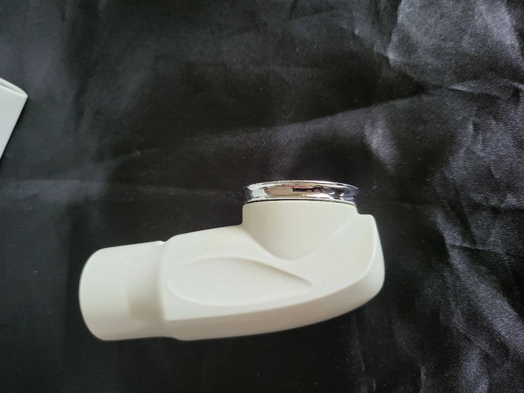 ファイテン 効果 ファイルド効果 節水 シャワーヘッド オフホワイト