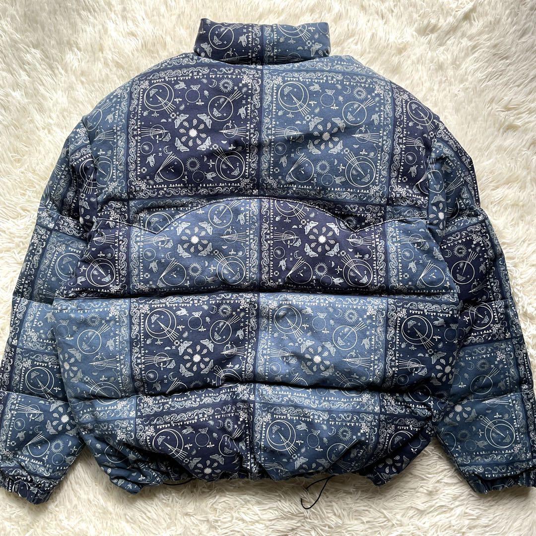 美品✨リーバイス ダウンジャケット ペイズリー 総柄 バンダナ M