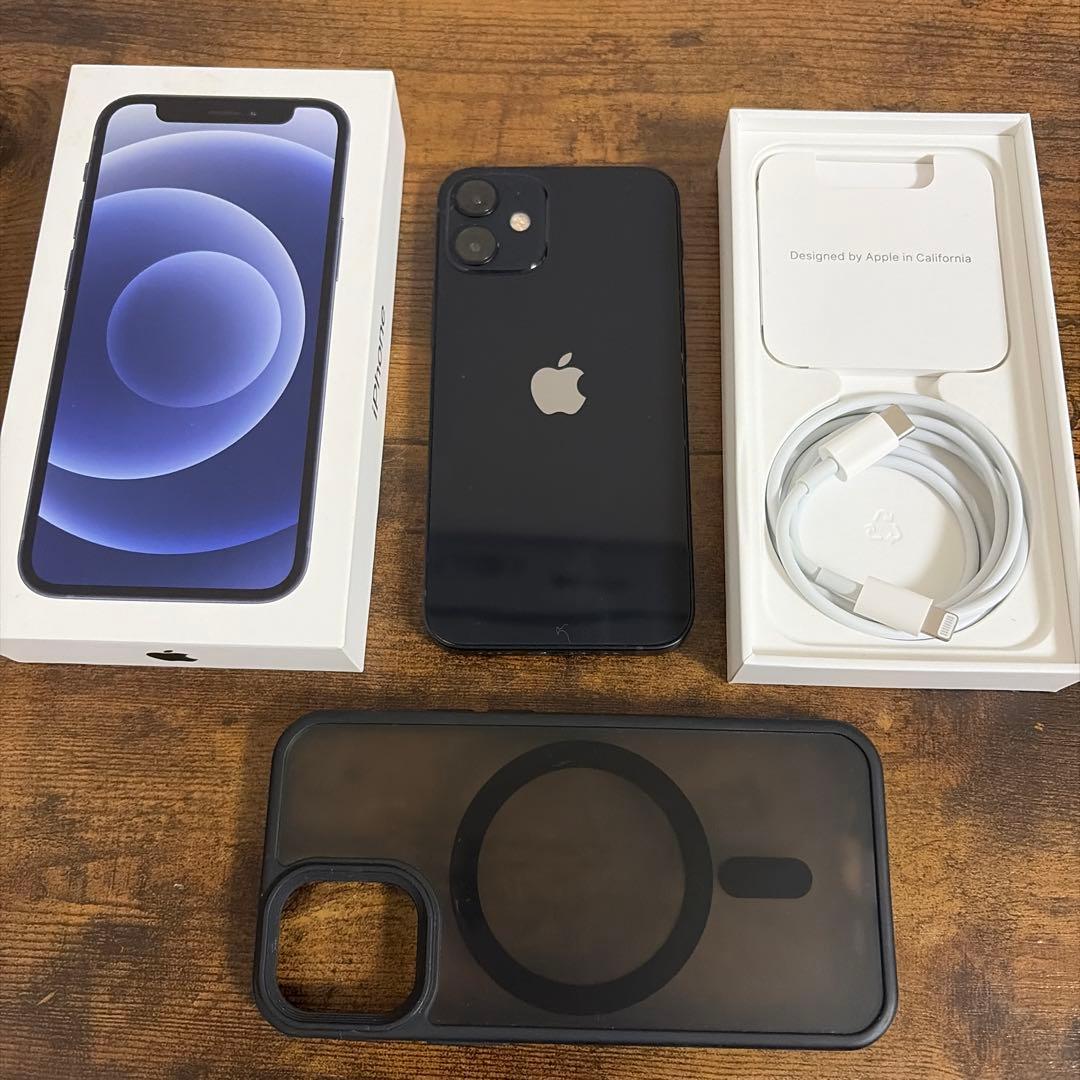 美品】Apple iPhone 12 128GBブラック 本体 - メルカリ