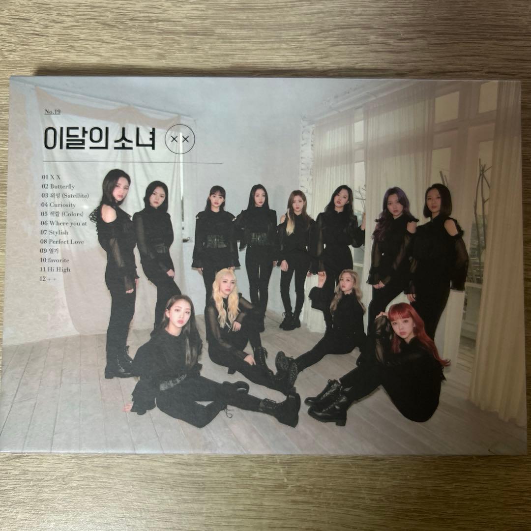 LOONA x x butterfly 韓国　アルバム 今月の少女（LOONA）、ミニ・アルバムのリパッケージ盤『X X』 - TOWER