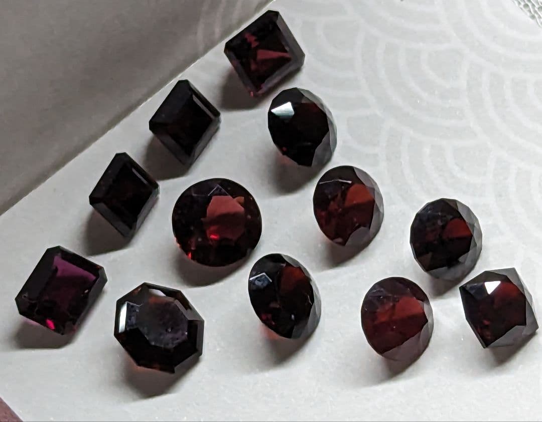 ガーネット 12石 19.4ct 1.5–1.7ct 天然石 ルース