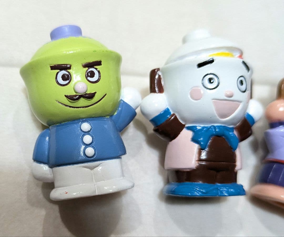 みんな集まれ！アンパンマン指人形DX どんぶりまんトリオ - メルカリ