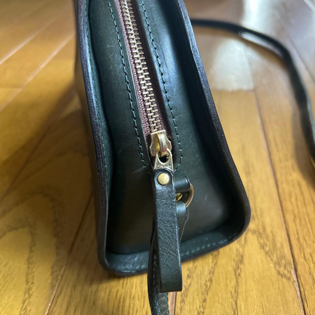 LONA ハーフムーンショルダー ブリティッシュグリーン デシ入り - メルカリ