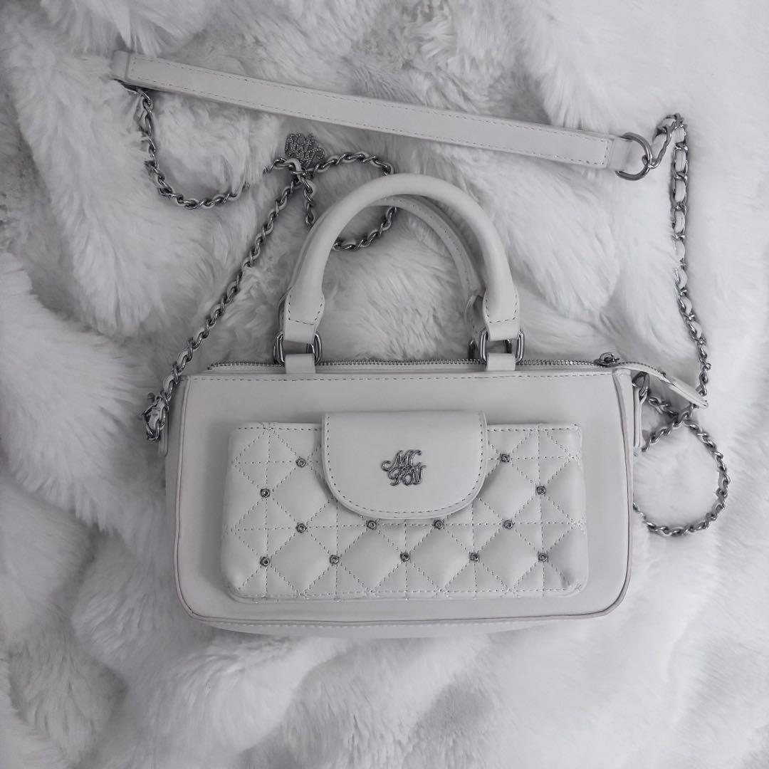 ミシェルマカロン マルチショルダーバック 白 - メルカリ