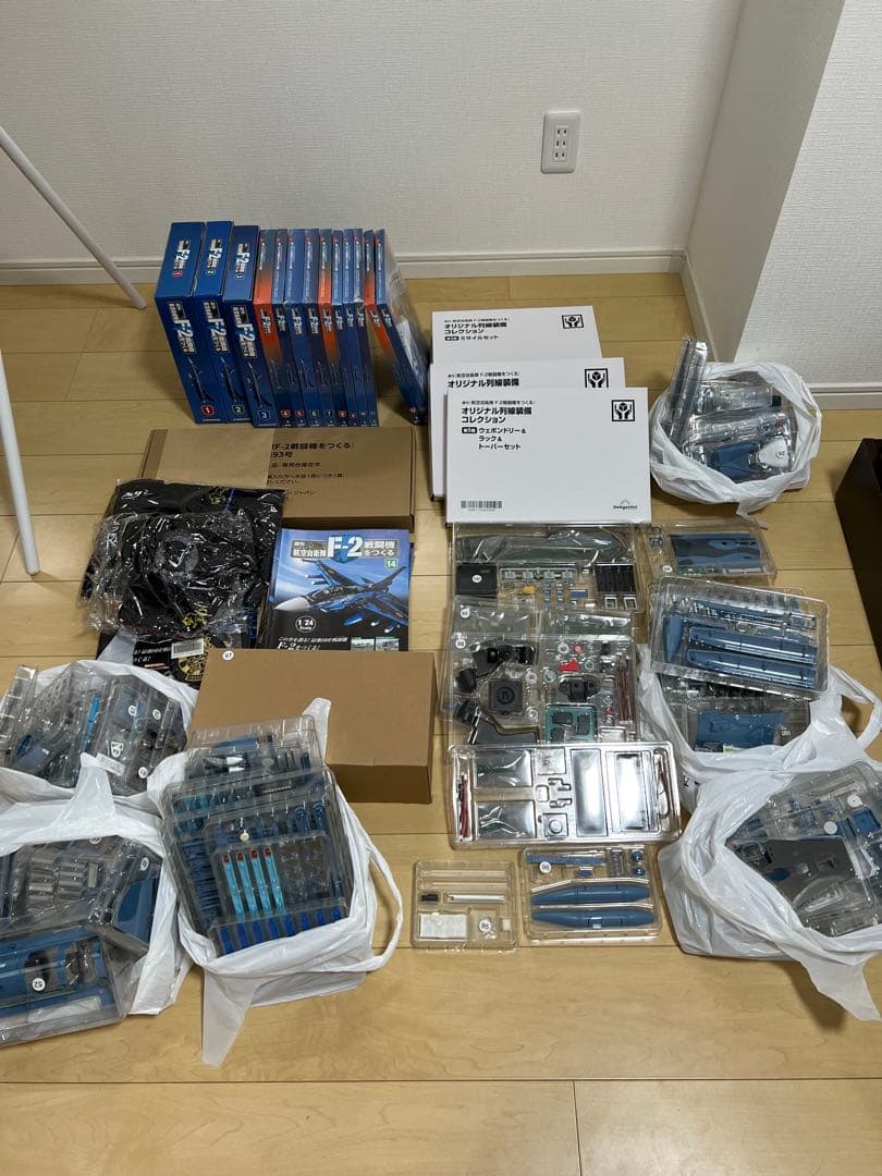 【全巻セット・未組み立て】デアゴスティーニ　航空自衛隊 F-2戦闘機をつくる 世界初のビッグスケール、週刊『F-2戦闘機をつくる』創刊…全長64.5cm