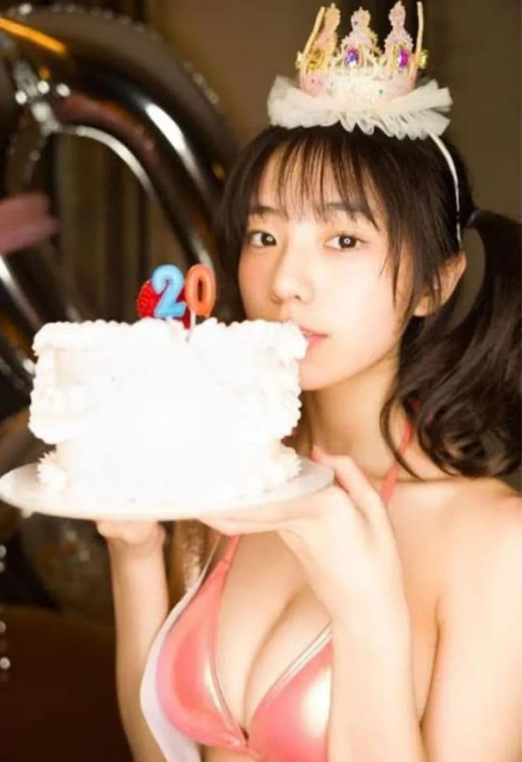 菊地姫奈 写真集「memory」豪華版 Amazon.co.jp: 菊地姫奈写真集「memory」豪華版 ([バラエティ