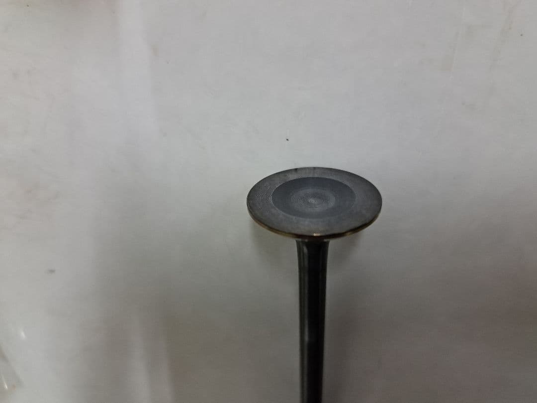 TRDエキゾーストバルブ 13715-AE902 (7本) 4AG16バルブ用 - メルカリ