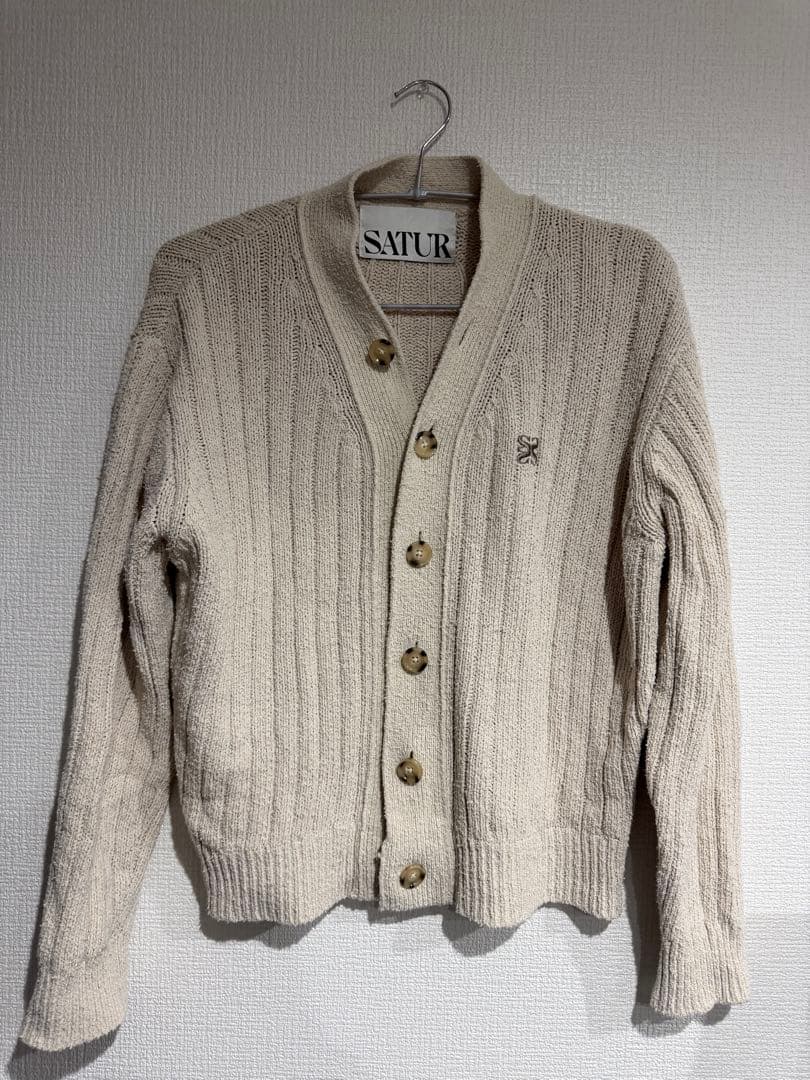 SATUR ベージュ リブ編み カーディガン Mの通販はau PAY マーケット