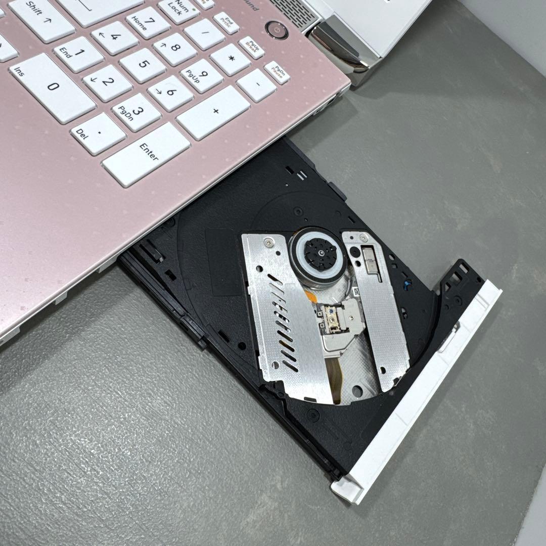 超レア】東芝ダイナブックフォーマルロゼ☘8世代i7☘️NVMe256+1TB