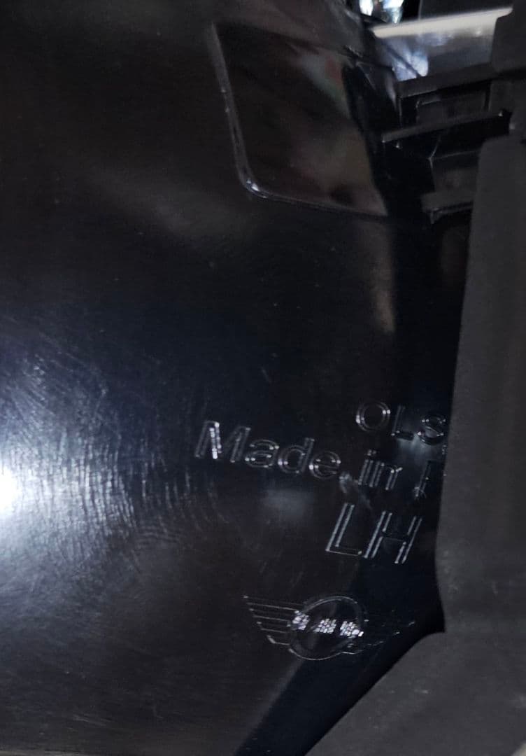 BMW[MINI テールランプ 左側 赤 7297413-13 xm20 - メルカリ