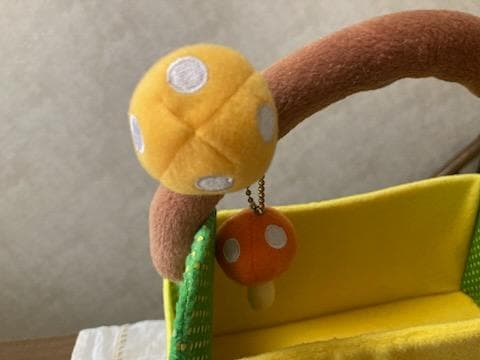 希少】2003 サンリオ ハローキティ ハンドル付き 収納箱 黄色×緑