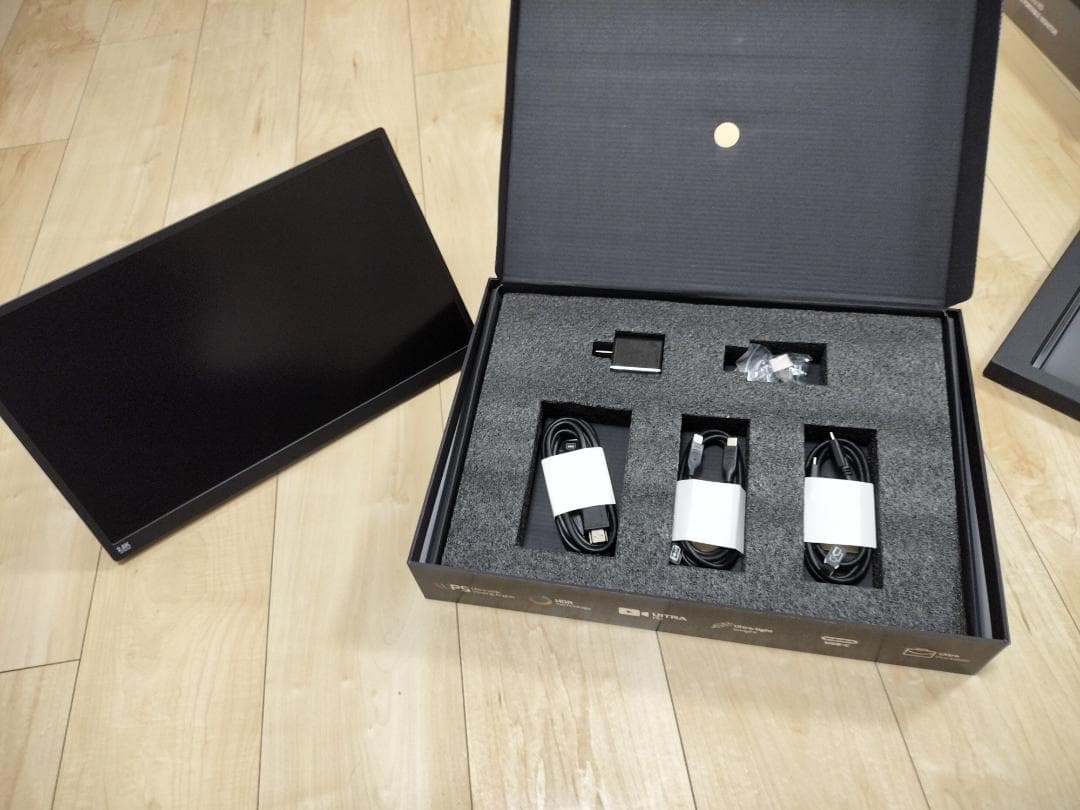 バイルモニター 15.6インチ タッチパネル 2.8K 100Hz