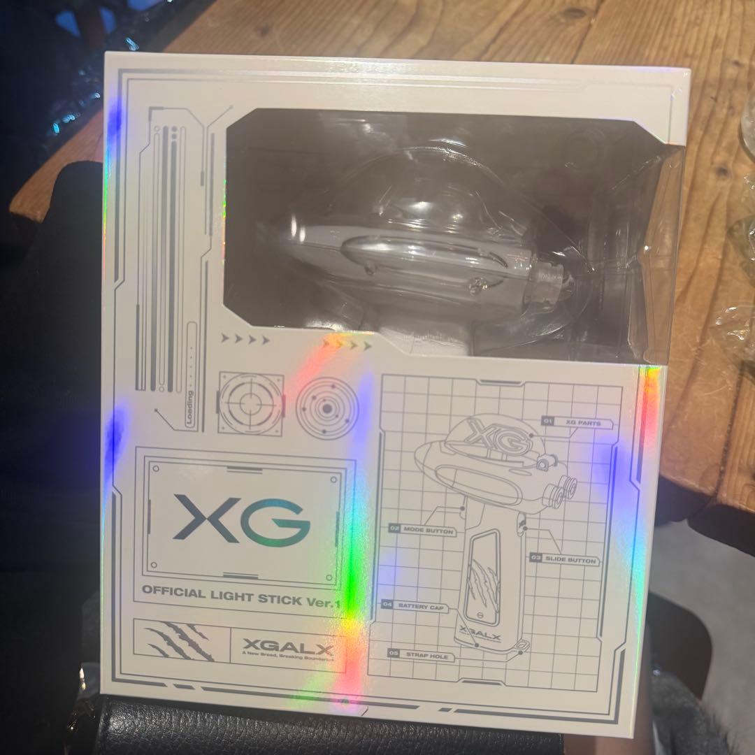 XG ペンライト トレカセット付き - メルカリ
