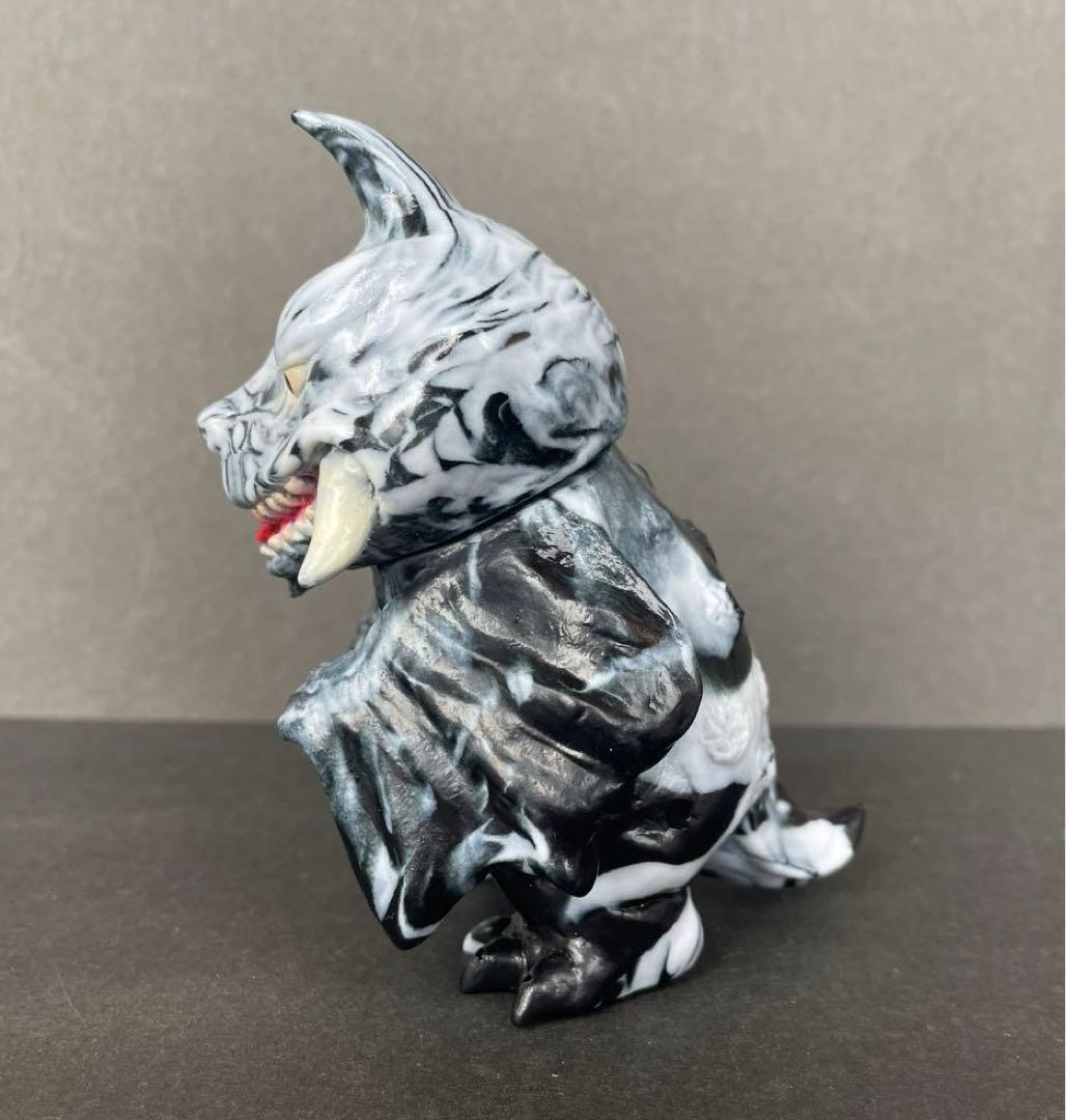 ウルトラCUBE シカルナ工房 ペギラ マーブル ソフビ