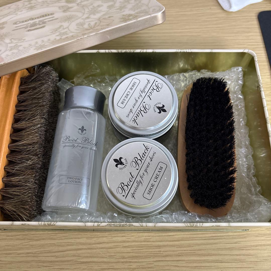 新品】 Boot Black シューケアセット 専用クリーム2つ ブラシセット