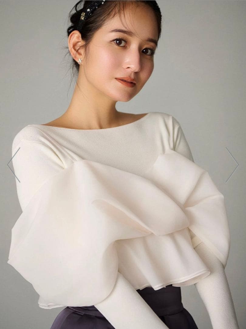 【新品未使用】CELFORD カシュクール キャミ セット ニット プルオーバー CELFORD（セルフォード）の「カシュクールキャミセットニットプル