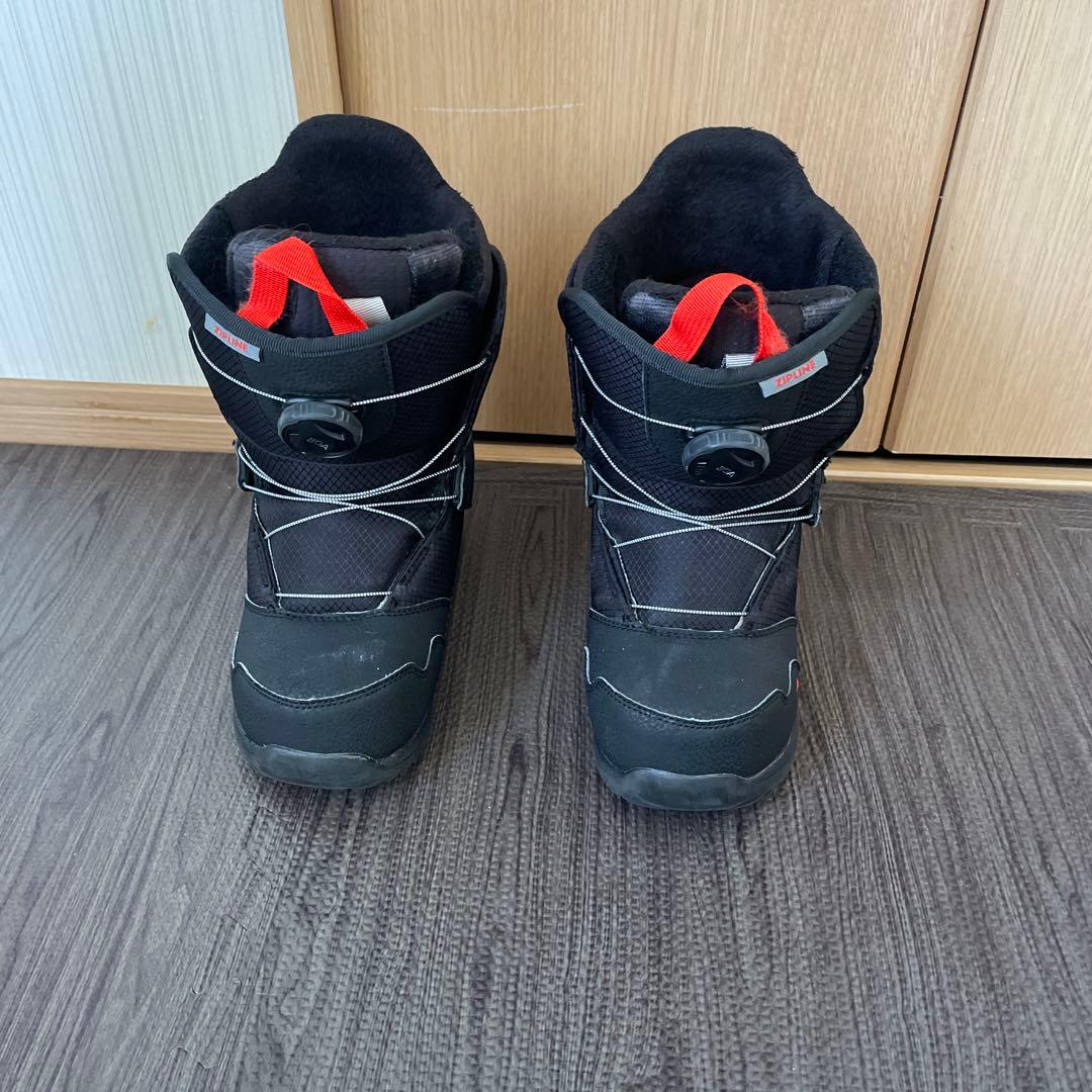 子供用 ZIPLINE BOA スノーボードブーツ 4K ブラック Burton Kids' Zipline BOA Boot Black 2025 – The Source Snowboard