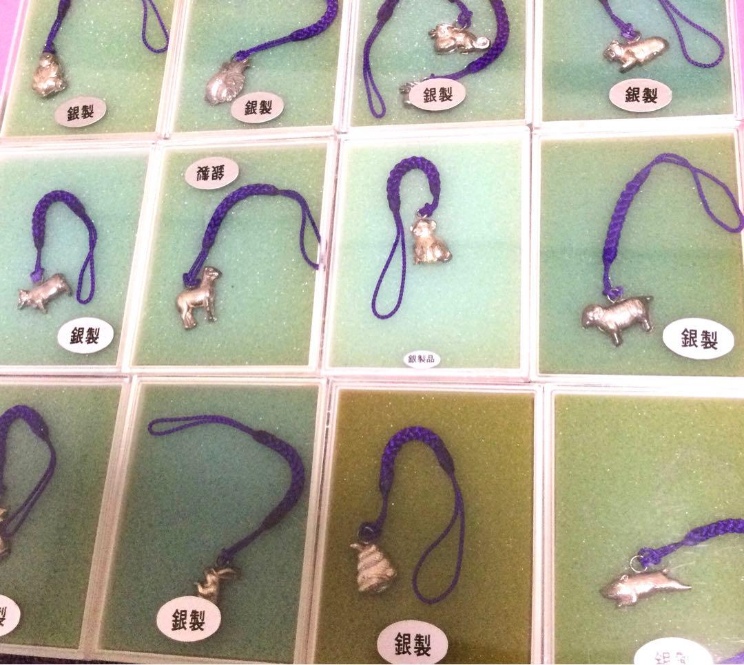 根付、銀製 根付（銀製）子猫・ねこ・ネコ 鈴付 : 京都工芸舎 Yahoo!店 - 通販