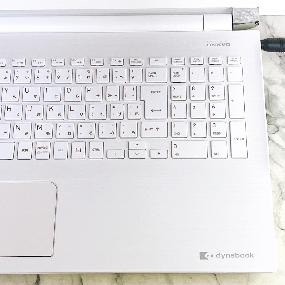 美品✨Windows11✨新品爆速SSD薄型ノートパソコン白✨カメラ・オフィス