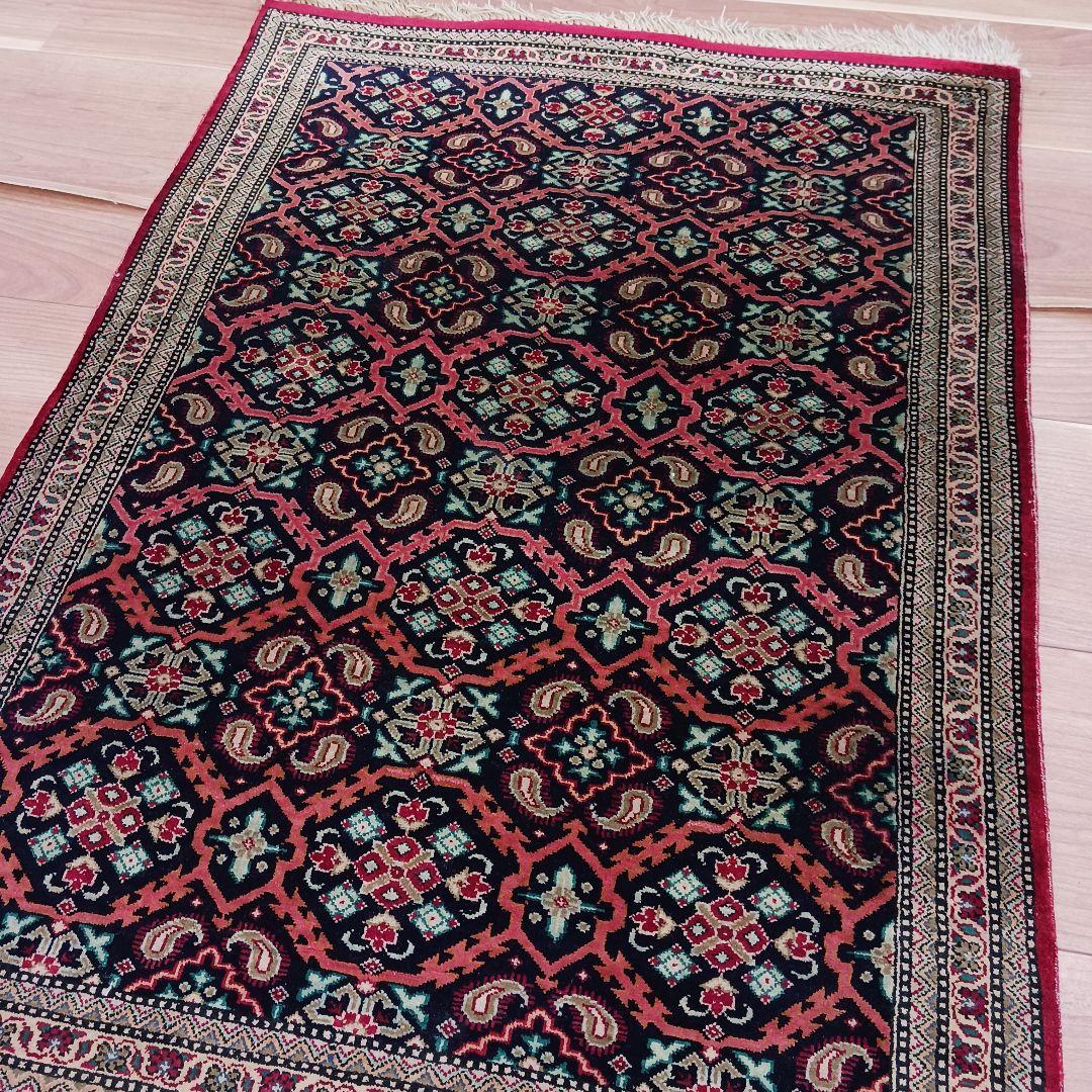 Y3076 ペルシャ絨毯 クム産 シルク100% 手織80万ノット Y3134 高級ペルシャ クム産 シルク100% 手織り絨毯 80×122㎝ Y3134