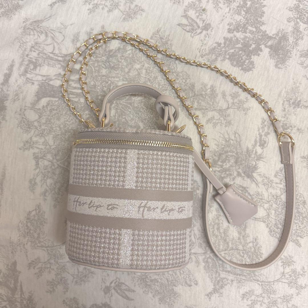 週末値下げ】herlipto Jacquard Mini Vanity Bag - メルカリ