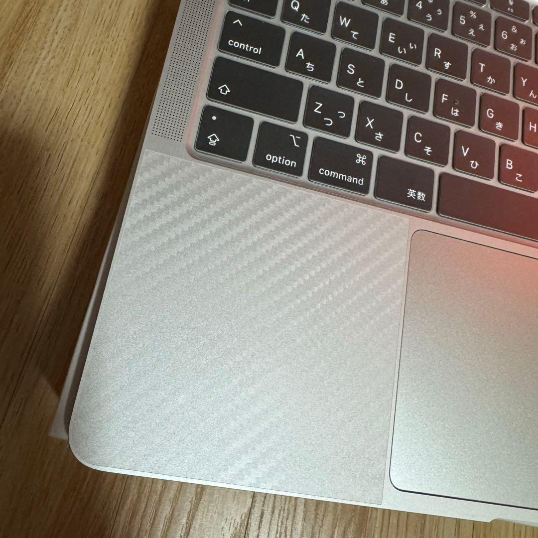 MacBook Air M1 8GB 256GB バッテリー99% 保護シール付 - メルカリ