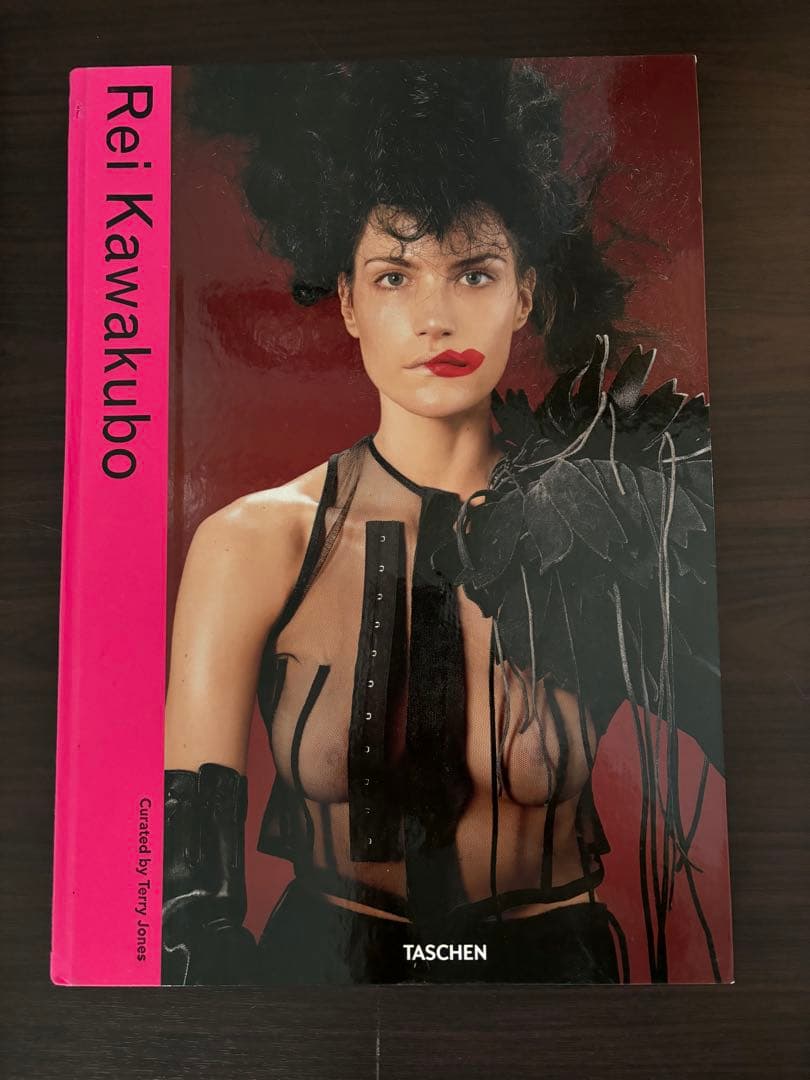 川久保玲　コムデギャルソン写真集 COMME des GARCONS 写真集 1981-1986 / 監修：川久保玲 | 小宮山書店