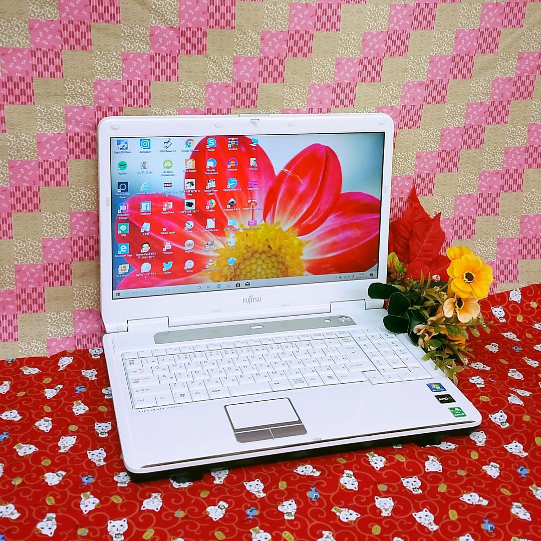 富士通/HDD大容量320GB！最新Win10搭載！ホワイト色/動画&画像編集