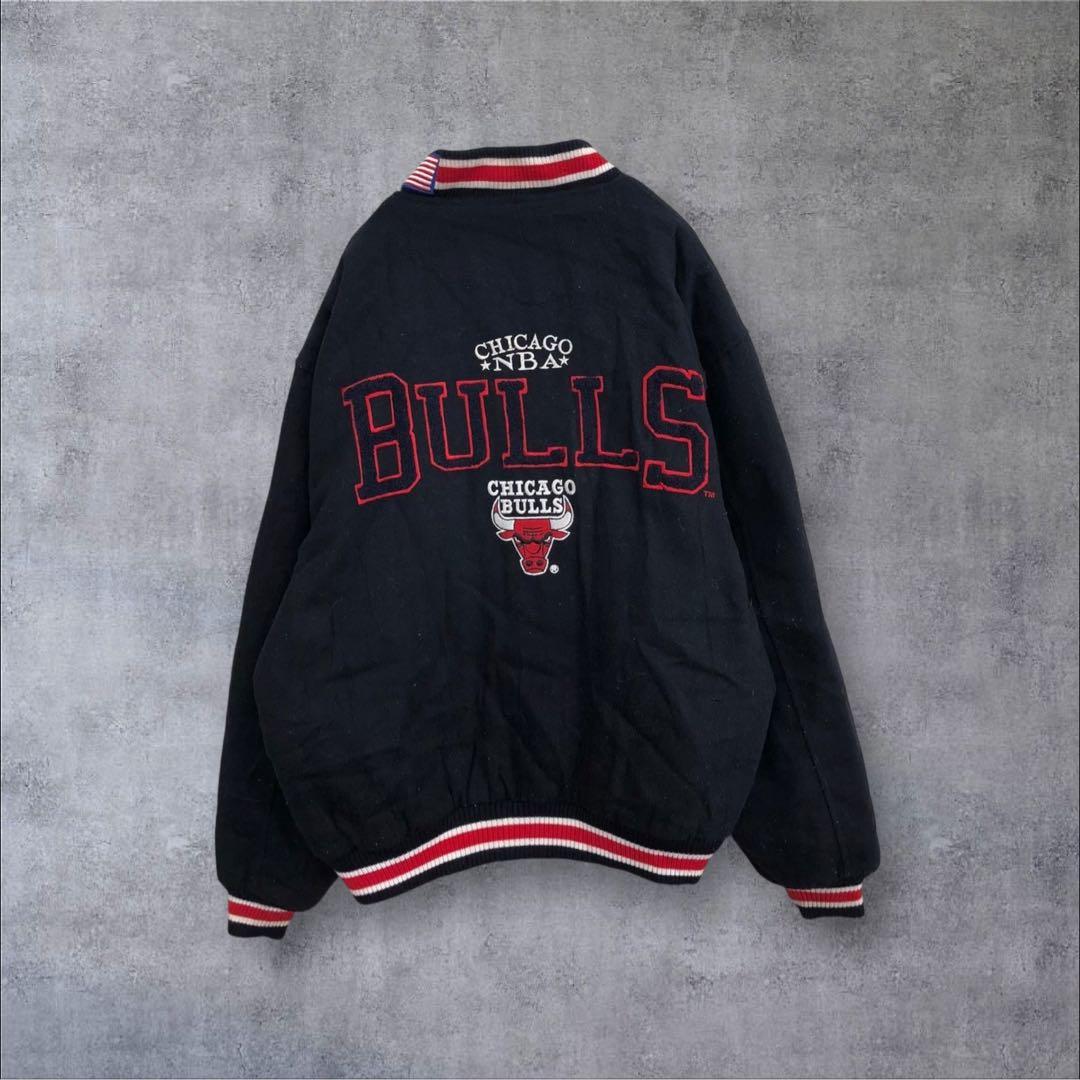 【k8926】ツナマヨ　90s Logo Athletic製シカゴブルズ刺 シカゴ ブルズグッズ|NBA公式オンラインストア