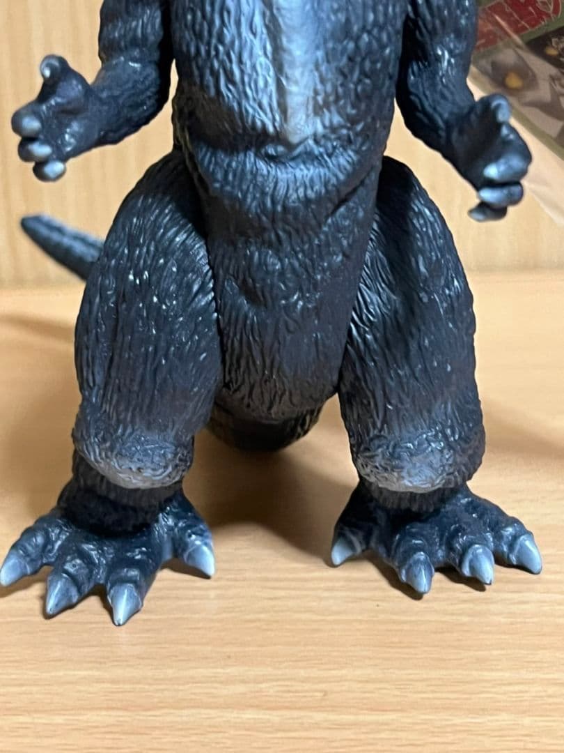 ☆バンダイソフビ東宝怪獣シリーズ☆初代ゴジラ1998タグ付き① - メルカリ